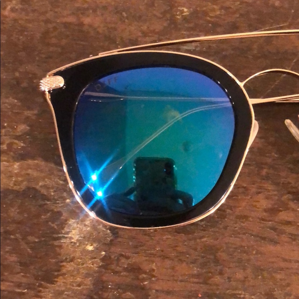 Diff Sunglasses - Picture 3 of 6